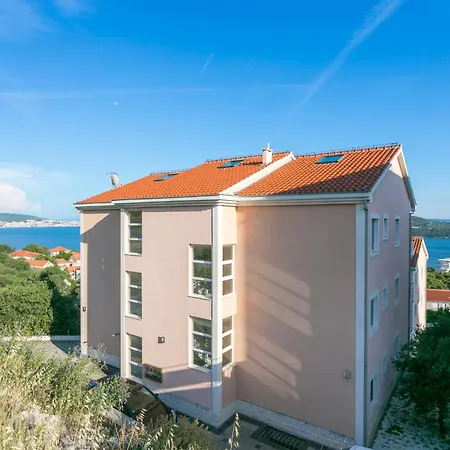 With Parking Space Seget Donji, - 21374 Apartamento