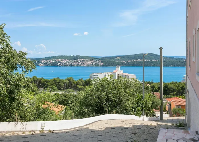 With Parking Space Seget Donji, - 21374 Apartamento Trogir